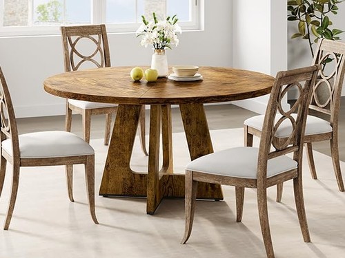 Round dining table - 47",